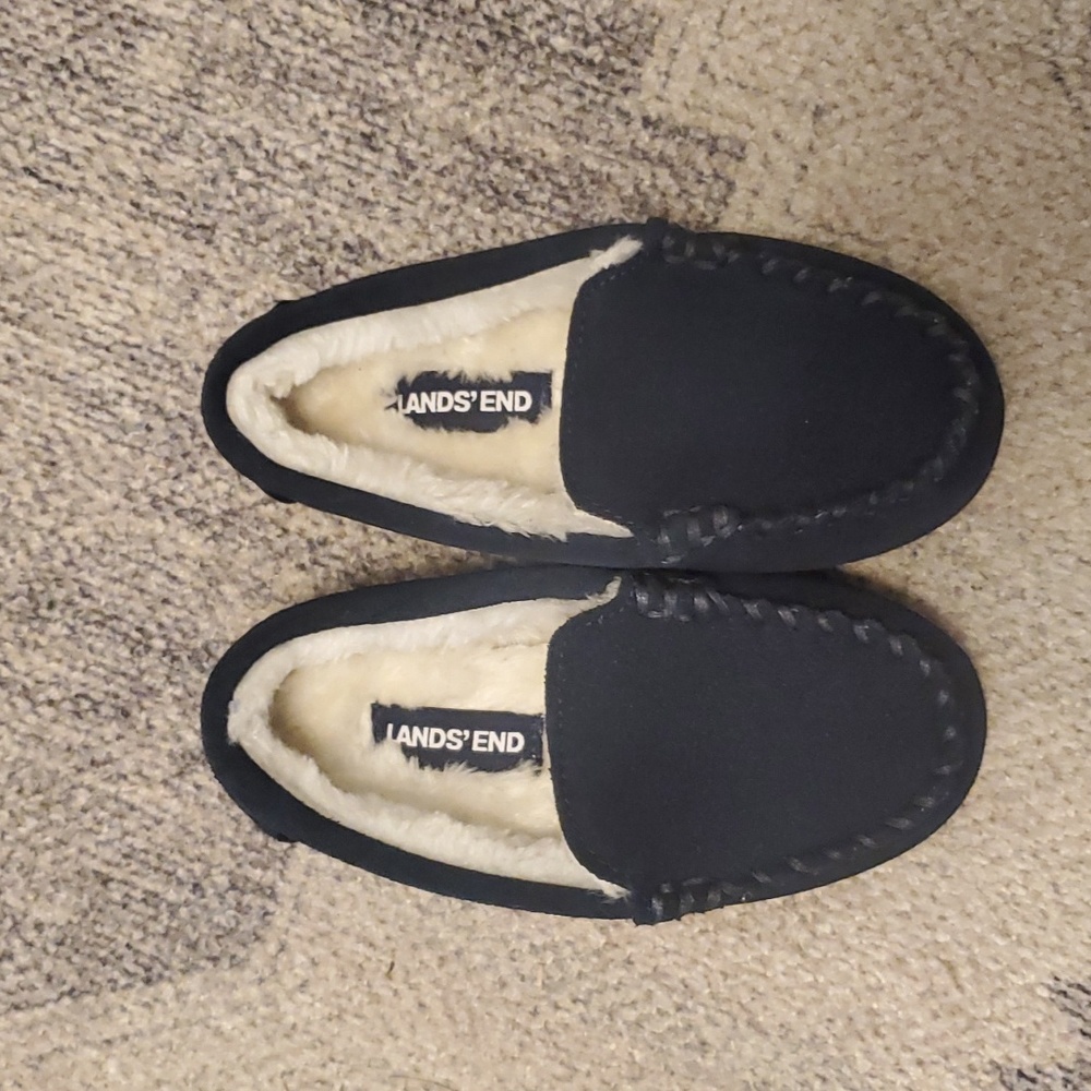 Boys lands end slippers